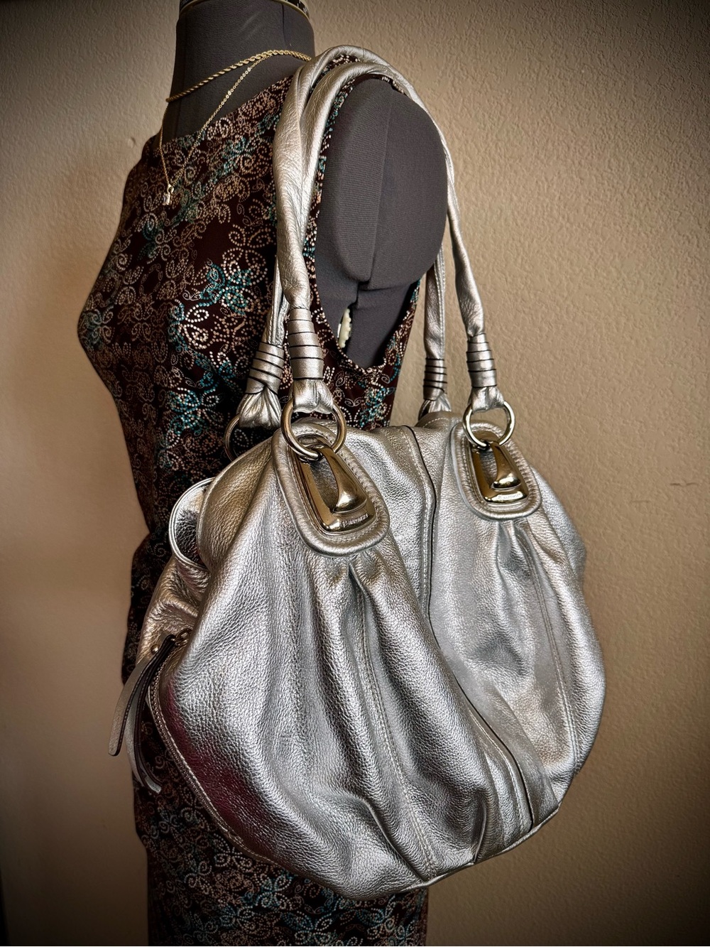 Silver Leather Hobo Slouchy Shoulder Bag Purse Y2K B. Makowsky